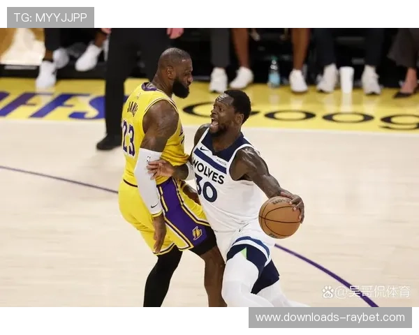 火箭外线火力全开，湖人防守崩盘提前失去悬念